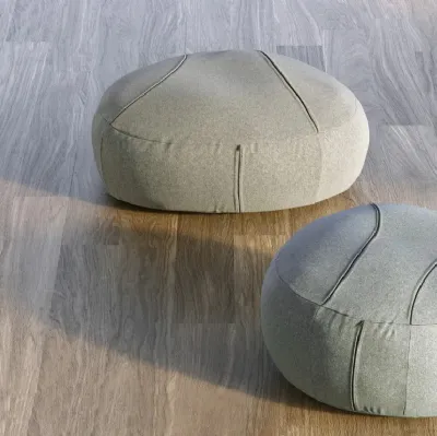 Pouf Sassi in tessuto di Doimo Salotti