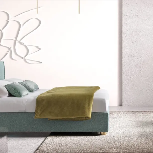 Letto matrimoniale in tessuto con testiera Hesperis di Le Comfort