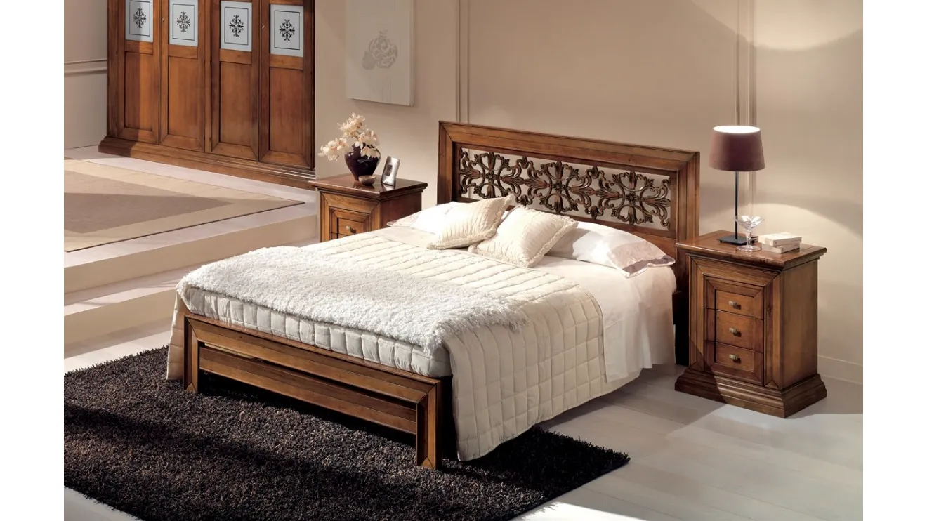 Letto Michelangelo FMG024-I in legno con testiera intagliata di Betamobili