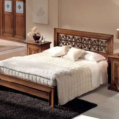 Letto Michelangelo FMG024-I in legno con testiera intagliata di Betamobili