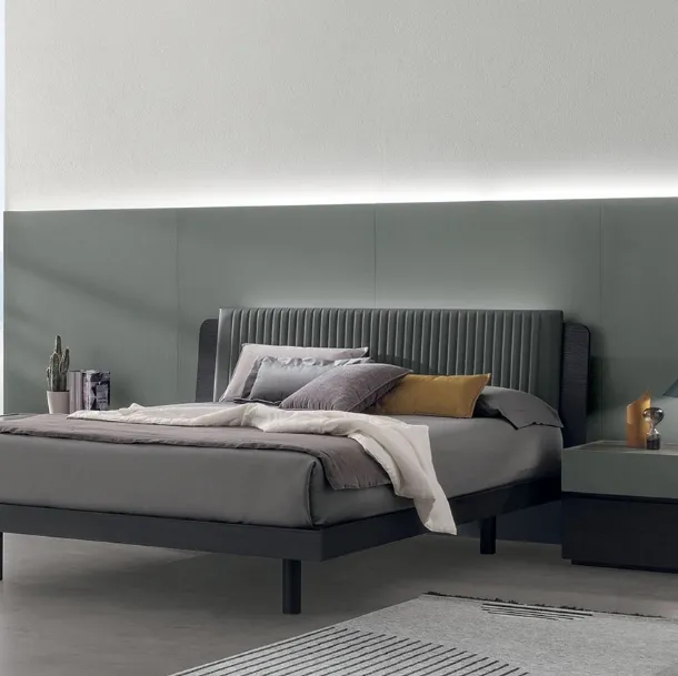 Letto con testiera imbottita Roxy di Tomasella