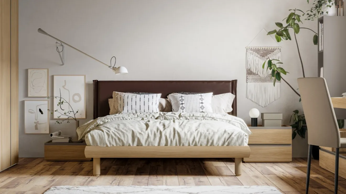 Letto finitura Matwood Honey con testiera in ecopelle West di SantaLucia