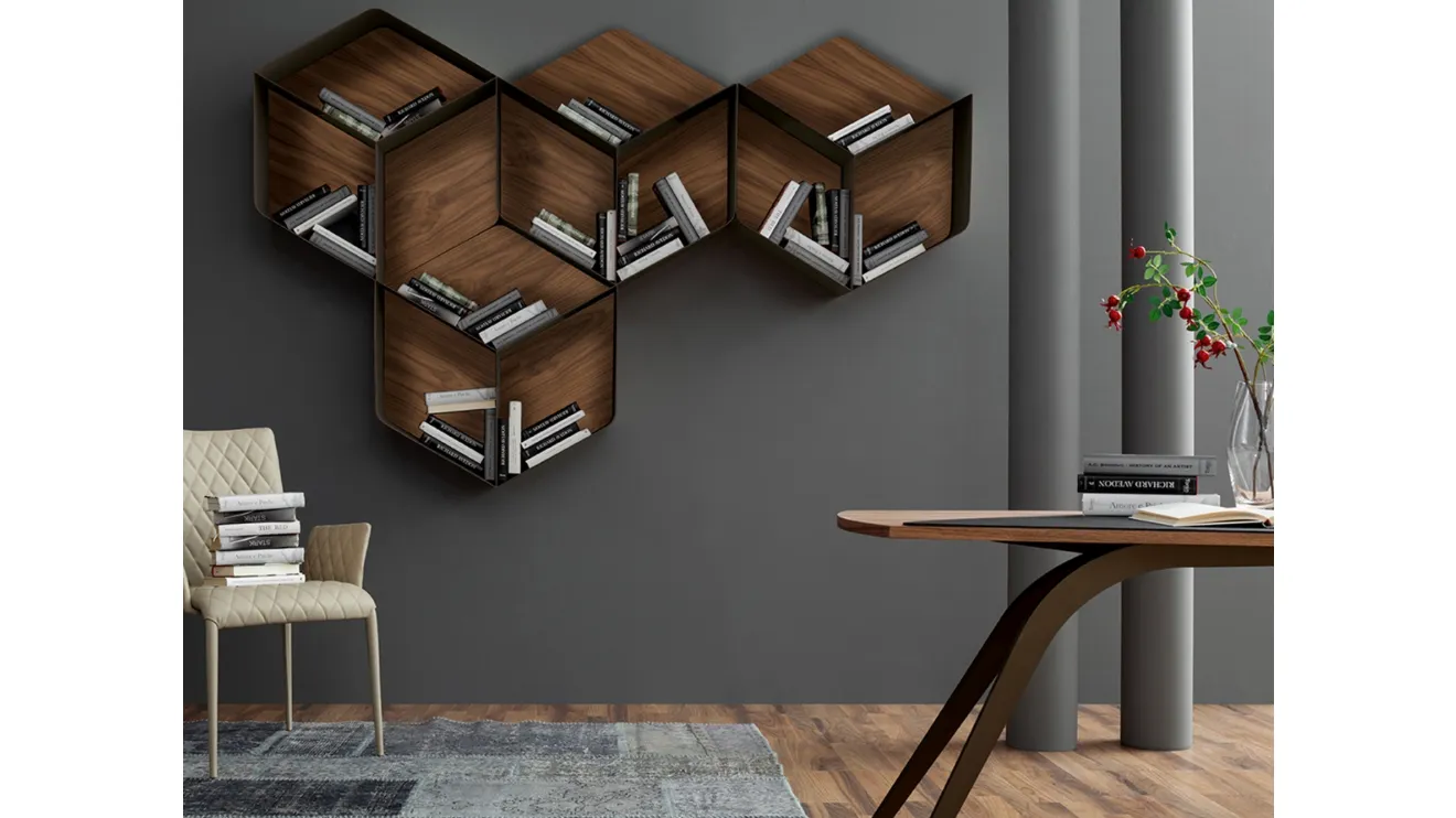 Libreria modulare sospesa di design in legno Pangea di Tonin Casa