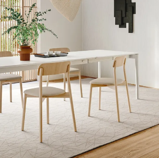 Tavolo minimal allungabile in legno Nordic di Calligaris