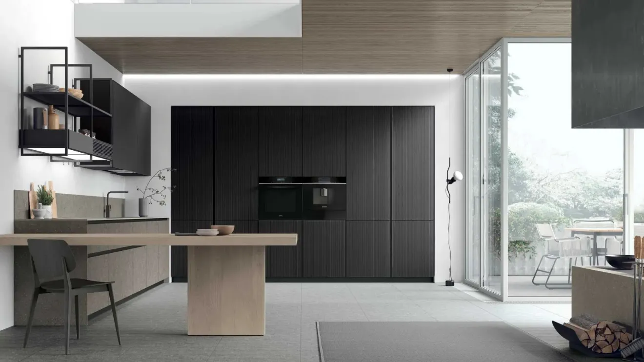 Cucina Moderna con penisola Aliant v13 in vetro, neolith e rovere di Stosa