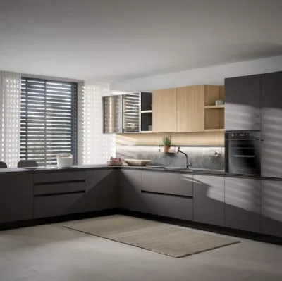 Cucina Moderna con penisola Zoe Composizione 02 in pet e melaminico rovere di Prima Cucine